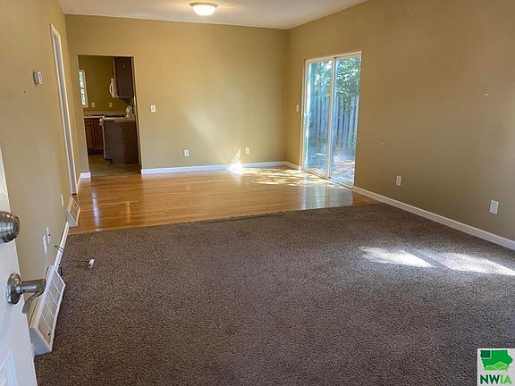 2nd image of 2415 8th St