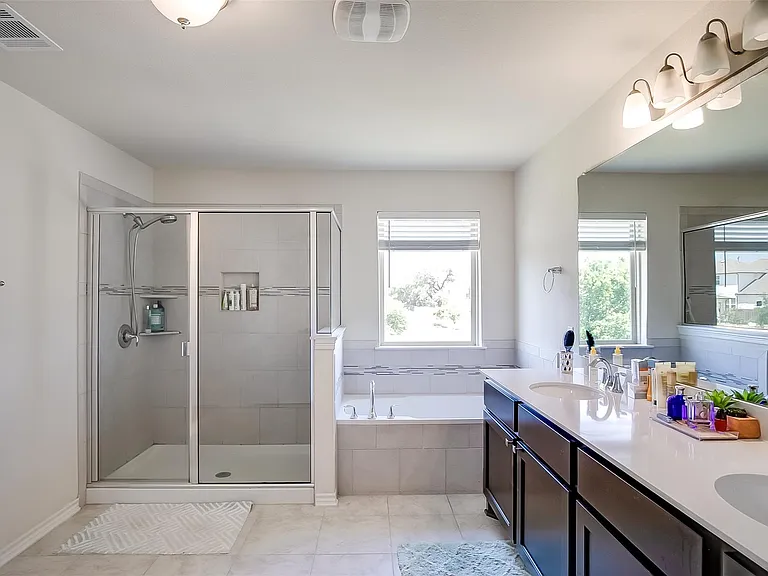 9202 Spade Cir — Photo 24
