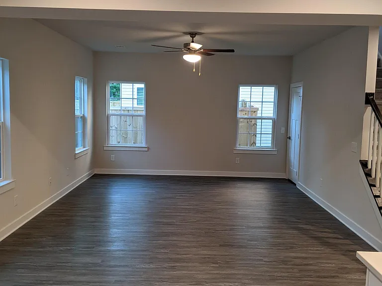 155 Country Oaks Ln — Photo 5