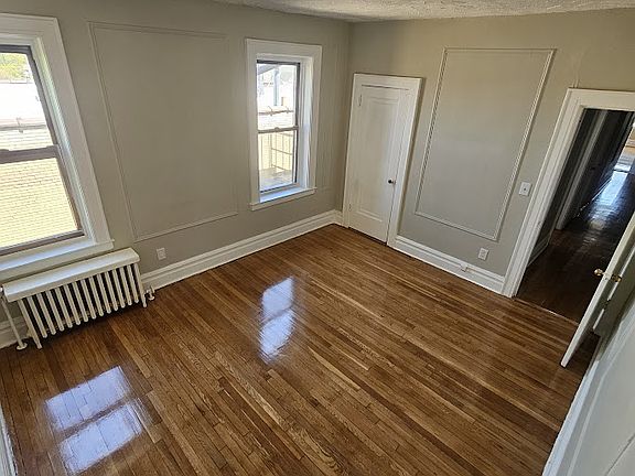 4th image of 246 Roseville Ave #501
