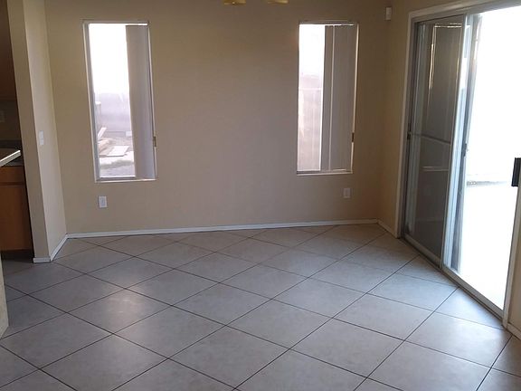 3rd image of 22 Warm Glen Ave