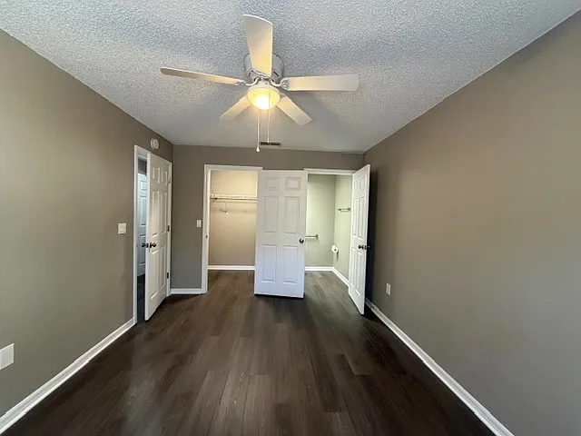 4400 Millwood Rd #E — Photo 20