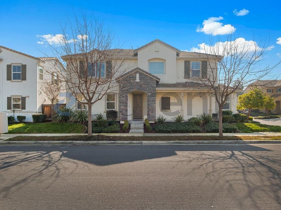 1st image of 2060 Salice Way