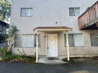 12313 11th Pl SW #10, Seattle, WA 98146