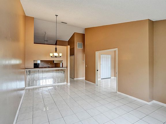 5th image of 7251 Tam Oshanter Boulevard #7251