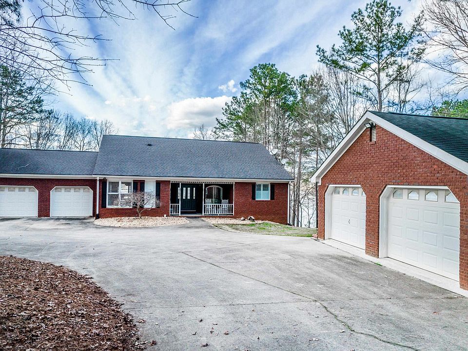 1st image of 413 E River Bend Dr