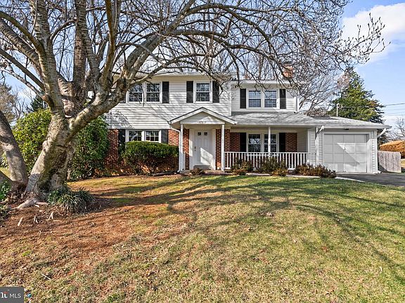 4th image of 17812 Vinyard Ln