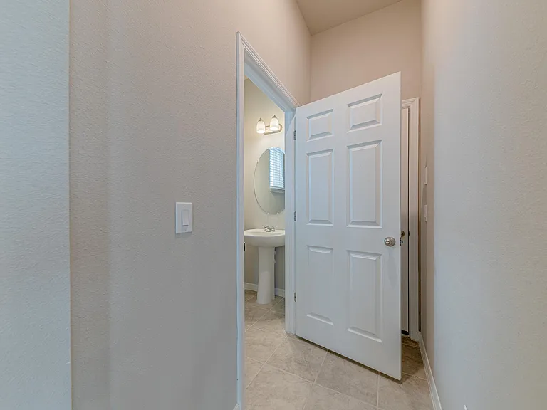 524 Venetian Palms Blvd — Photo 42