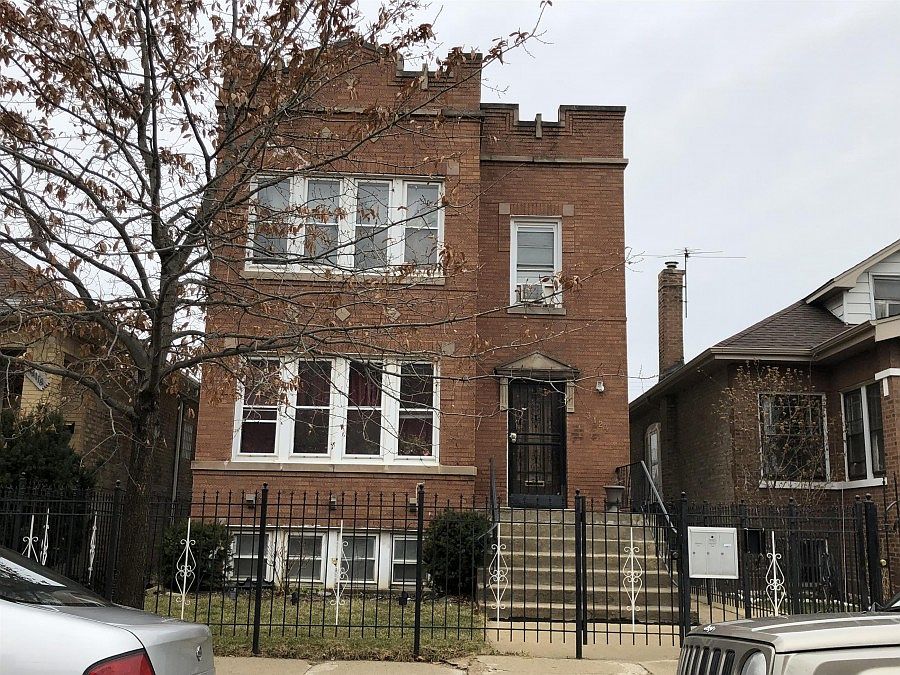 1st image of 3124 N Knox Ave