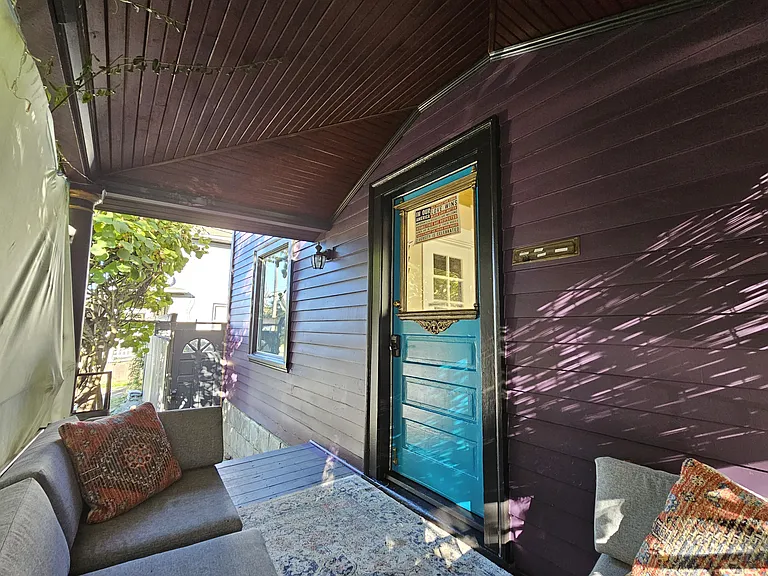 633 N Alberta St #BASEMENT — Photo 2