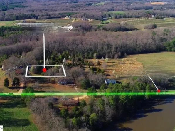 1011 Cooper Bridge Rd, Woodruff, SC 29388