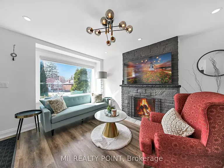 49 Manderley Dr #MAIN — Photo 4