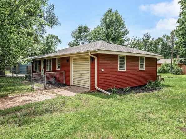 6289 Edgewood Ave N, Brooklyn Park, MN 55428