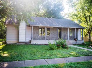616 Chestnut St, Halstead, KS 67056