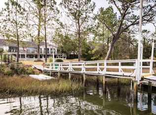 105 White Heron Cove Rd, Hampstead, NC 28443