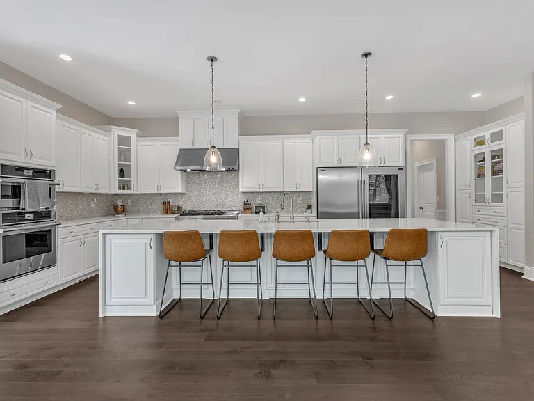 7304 Hasentree Club Dr — Photo 14