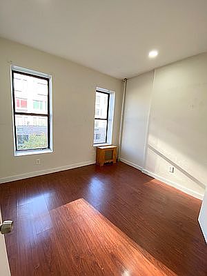 5th image of 528 W 159th St APT 7F