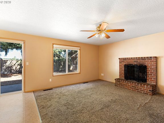 2nd image of 13416 NE 83rd St