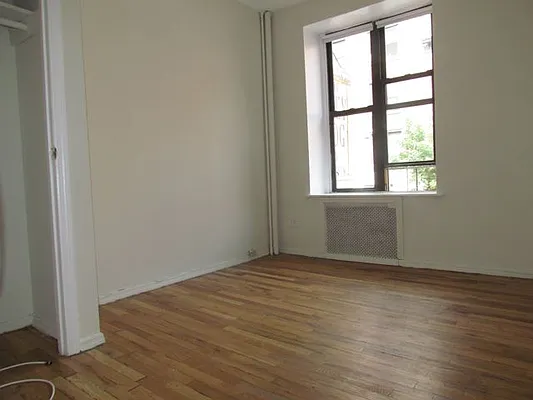 Rented by Landmark Real Estate | media 25