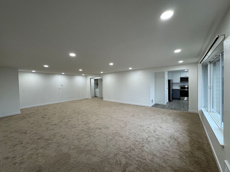 1st image of 1603 Norpoint Way NE APT B