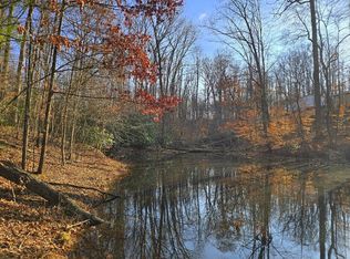 Collinwood Dr, Oak Hill, WV 25901