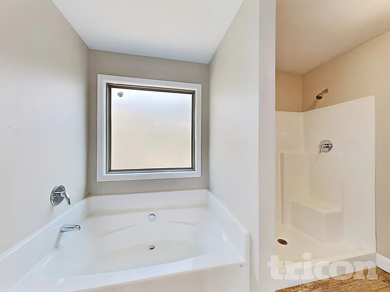 821 Crescent Way — Photo 11
