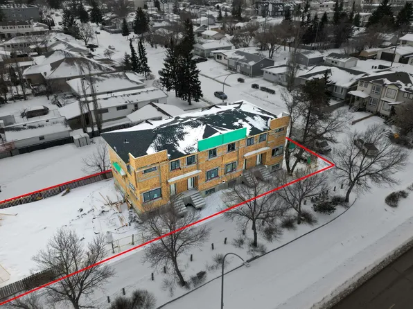 9945 154th St NW, Edmonton, AB T5P 2G8