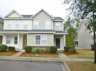 327 Flyway Rd, Goose Creek, SC 29445
