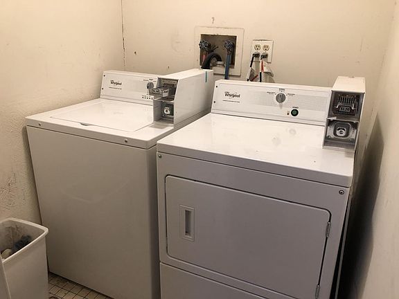 4th image of 2826 W Girard Ave APT 1R