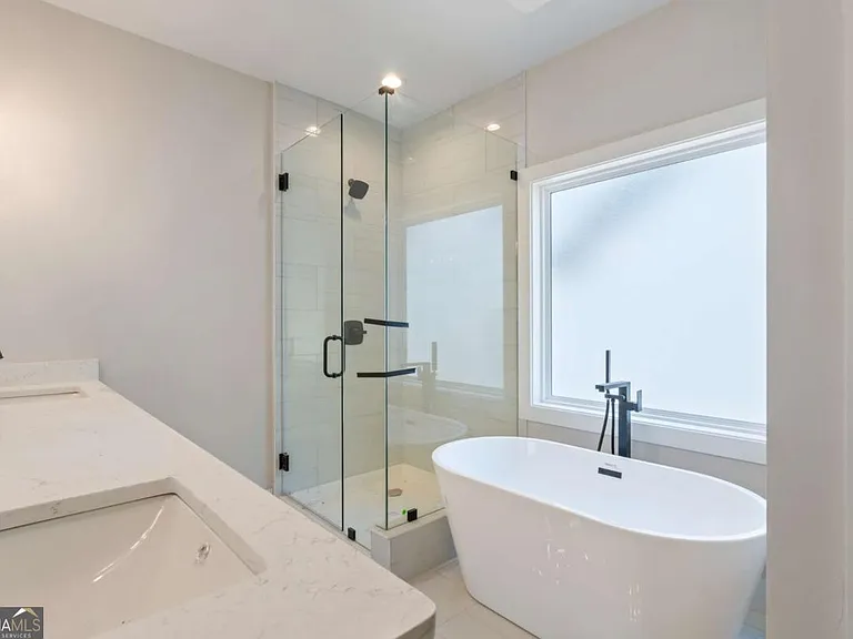 400 Ansley Dr — Photo 19