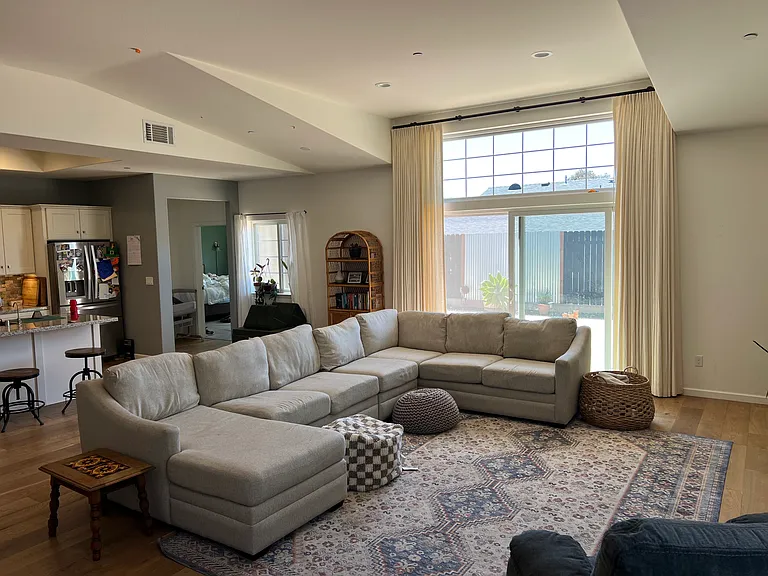 375 Mads Pl — Photo 6
