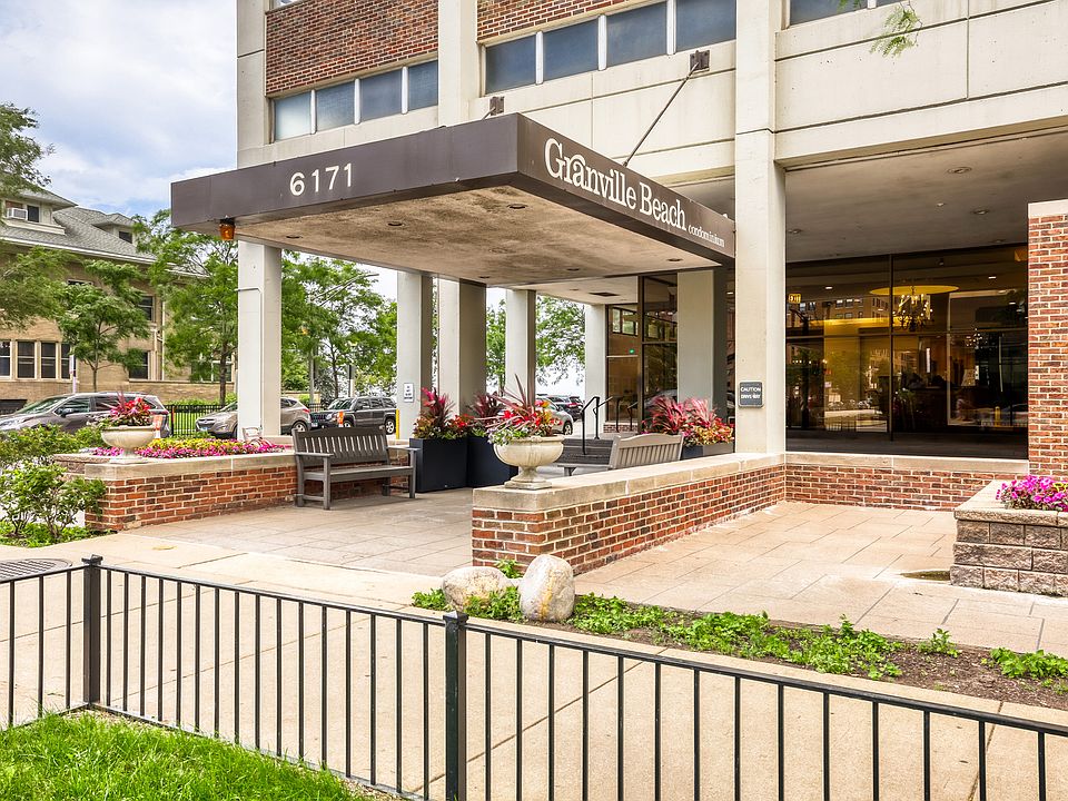 1st image of 6171 N Sheridan Rd APT 2311