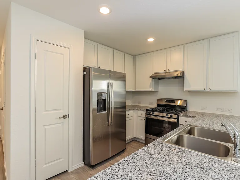 4522 Emma Way — Photo 6
