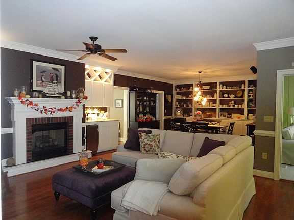 4th image of 3903 Corbin Hall Ln