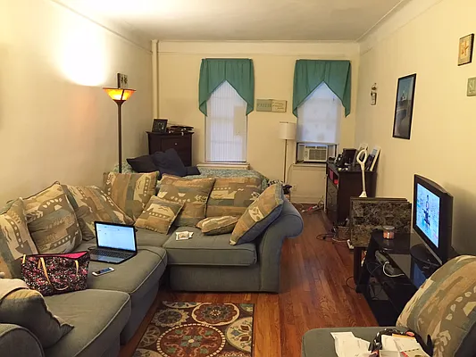 Rented by Royalty Living NYC | media 22