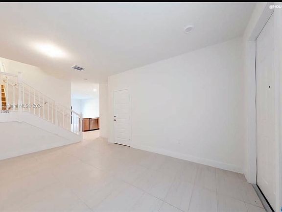 3rd image of 10399 NW 89th Ter #10399