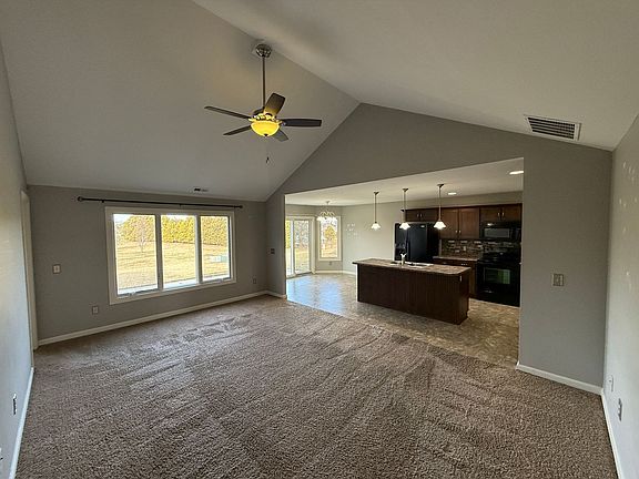 3rd image of 13748 Green Park Ave