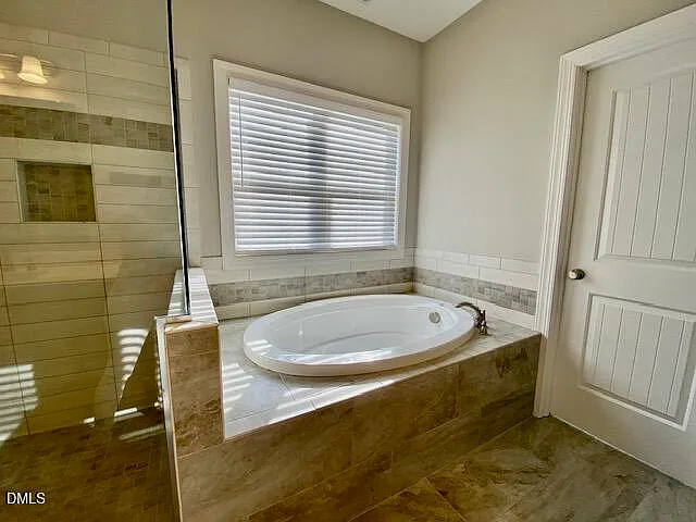 28 Grandwood Cir — Photo 21