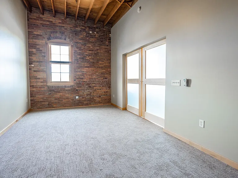 600 N Main Ave — Photo 23