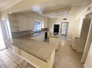1444 N Mountain Ave, Claremont, CA 91711