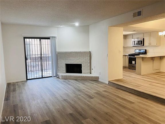 3rd image of 3377 Milenko Dr