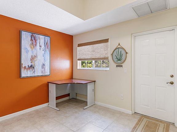 4th image of 564 7th Sq APT 101