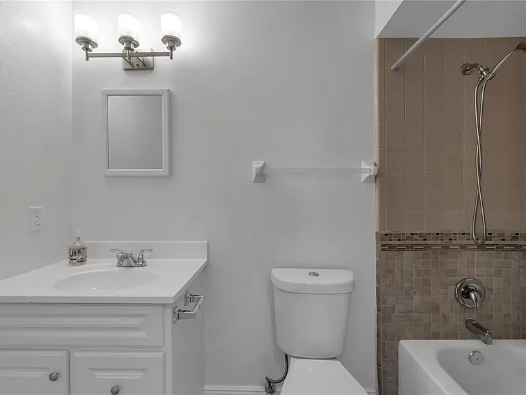 2930 Slippery Rock Ave — Photo 14