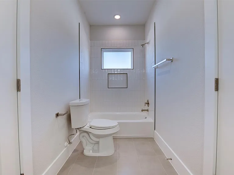 5138 Rosslyn Rd — Photo 22