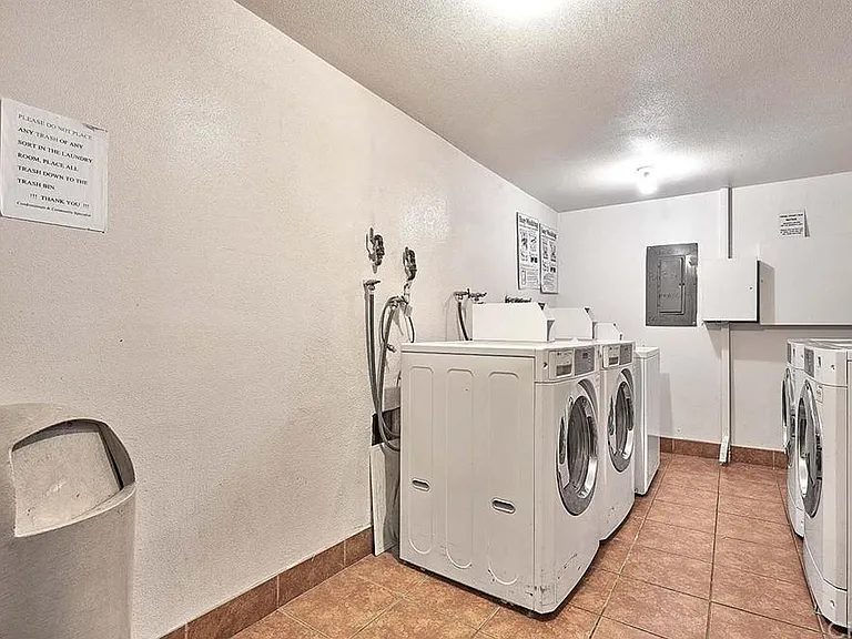 435 S Virgil Ave #320 — Photo 28