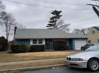 59 Brooks Ave, Roosevelt, NY 11575