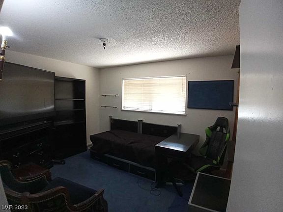 3rd image of 5825 Halifax Ave