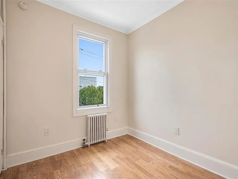 327 70th St #2B — Photo 6