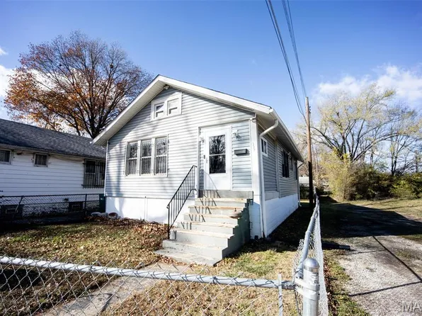 359 N 26th St, East Saint Louis, IL 62205