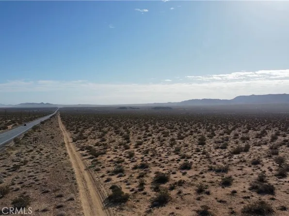 29 Old Woman Springs Rd, Lucerne Valley, CA 92356